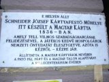 Eml�kt�bla a Kazinczy utc�ban